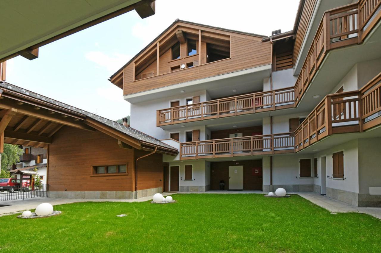Ai Suma Residence Bormio Kültér fotó